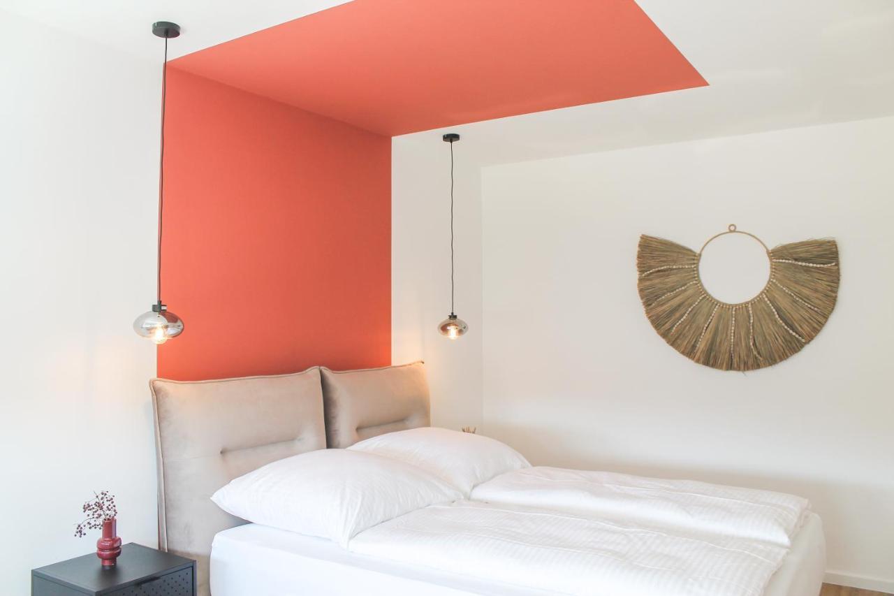 African-Style Apartment - Stadtnah, Parkplatz, E-Ladestation Fuer Auto & Fahrraeder, Gitterbox Fuer Fahrraeder, Fitnessstudio Кобленц Экстерьер фото